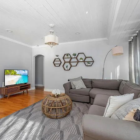 Tiny Home - 3 Mi To Downtown & Winter Park